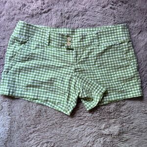 Women’s Lacoste Green and  White checkered shorts size 40